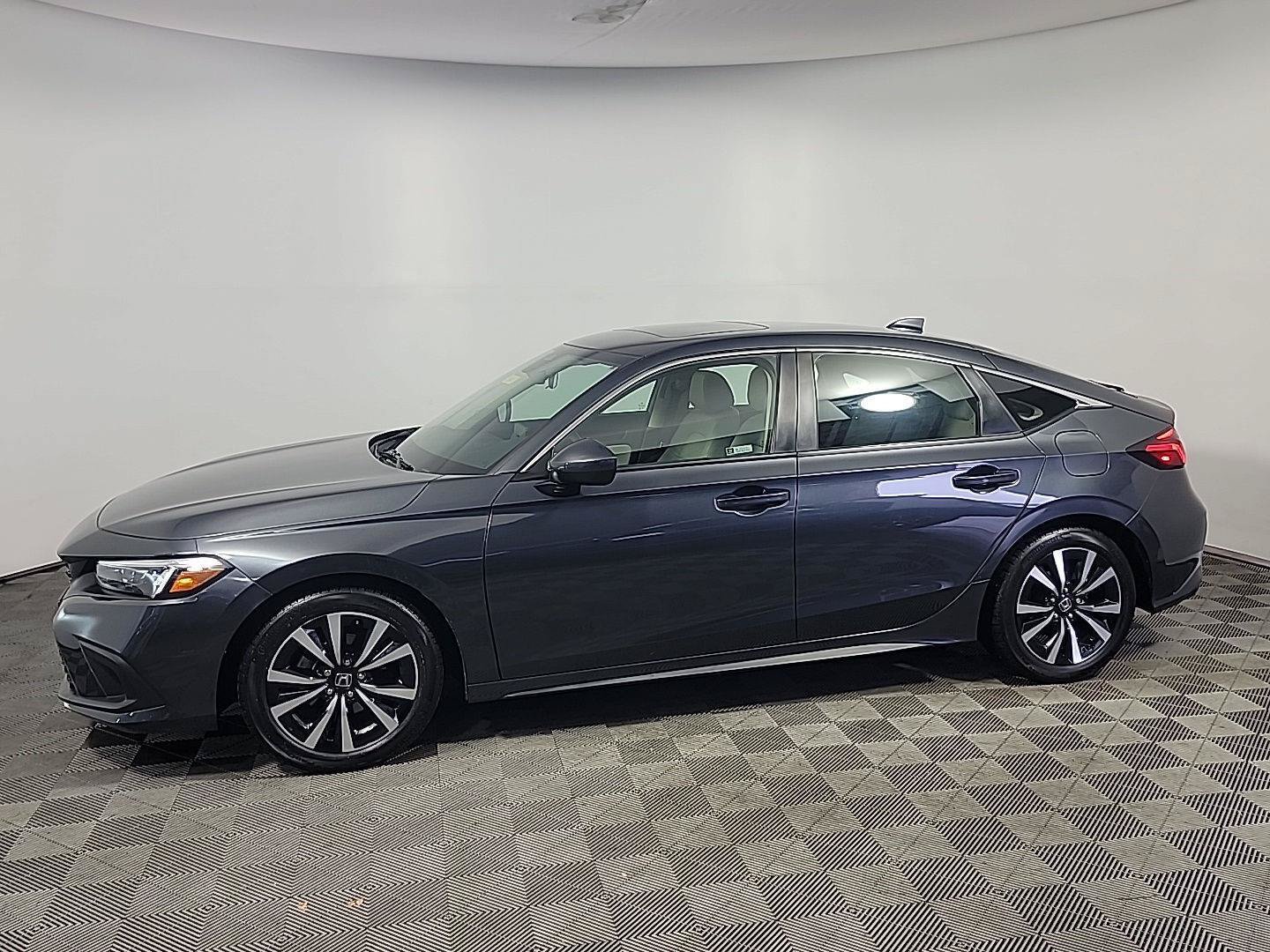 Certified 2023 Honda Civic EX-L image 10