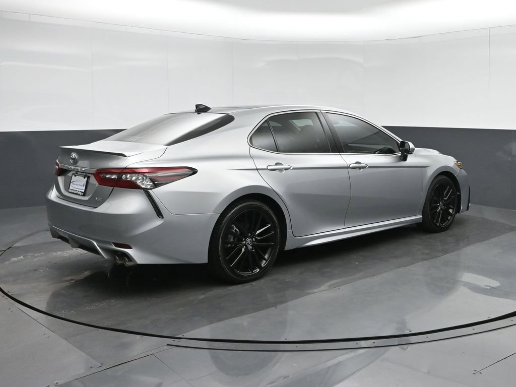 Used 2021 Toyota Camry XSE w/ Navigation Package image 7