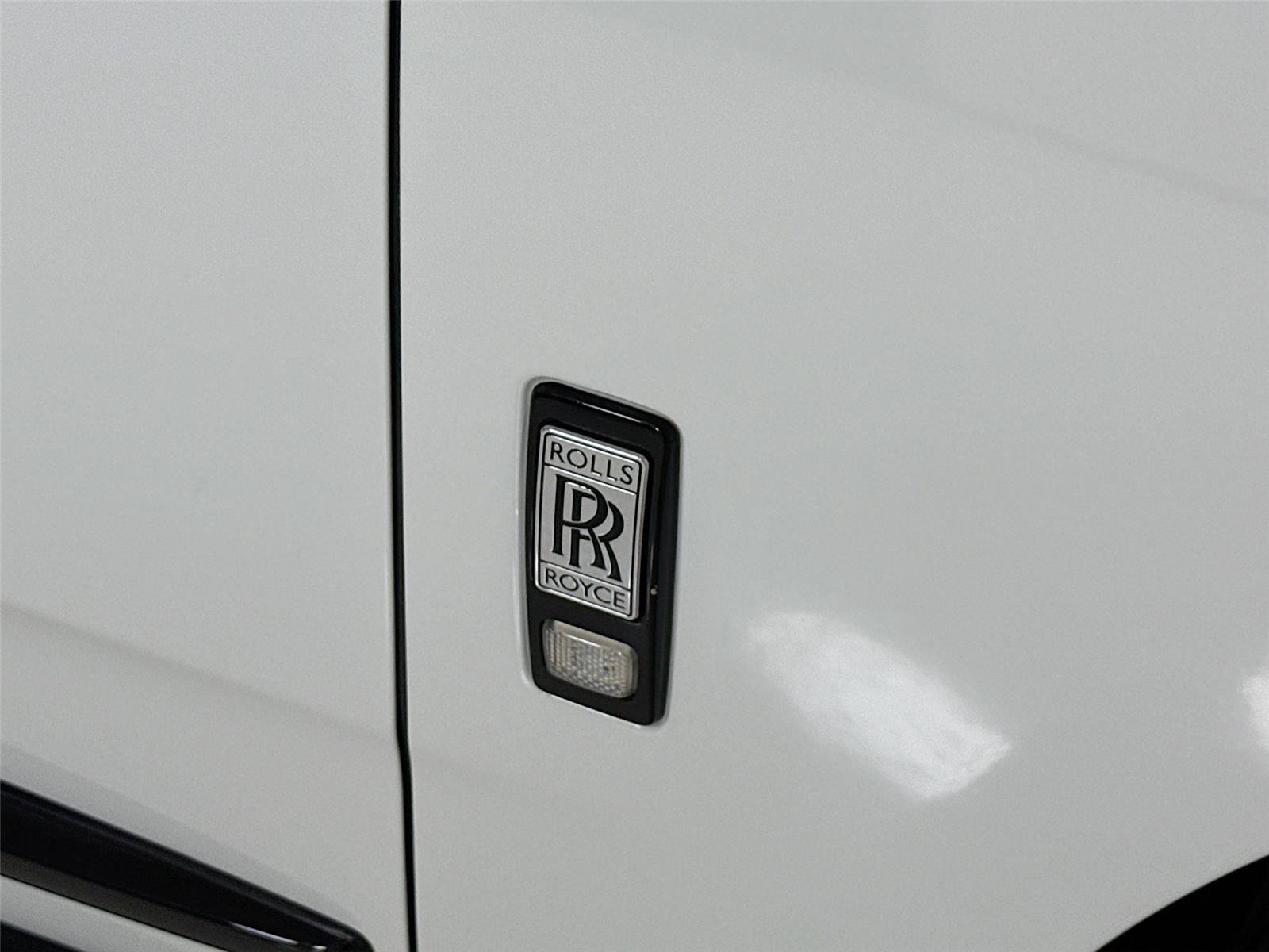 Used 2021 Rolls-Royce Cullinan AWD/4WD image 39