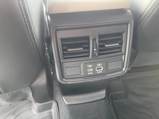 Certified 2025 Subaru Forester Premium AWD/4WD image 13