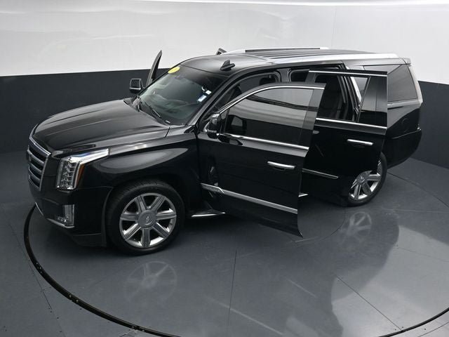 Used 2020 Cadillac Escalade Luxury AWD/4WD image 38