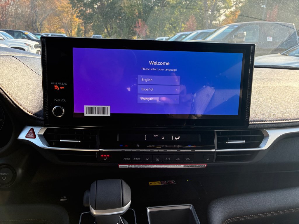 New 2026 Toyota Sienna XLE Woodland Edition AWD/4WD image 22