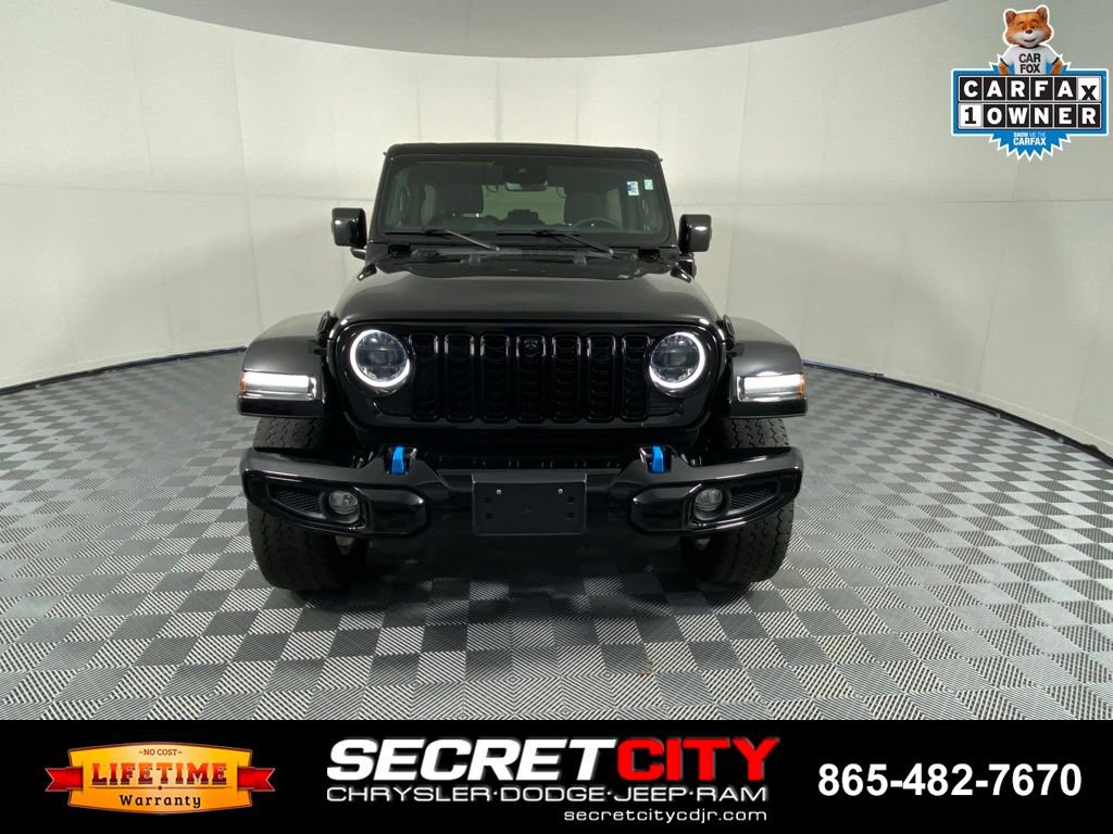 Used 2024 Jeep Wrangler High Altitude AWD/4WD image 2