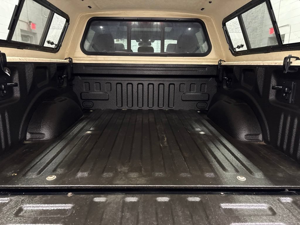 Used 2017 Ford F150 Raptor w/ Equipment Group 802A Luxury AWD/4WD image 6