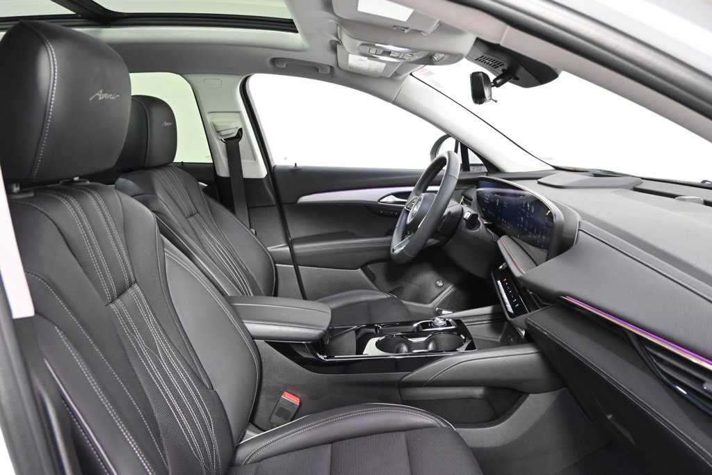 Used 2024 Buick Envision Avenir image 16