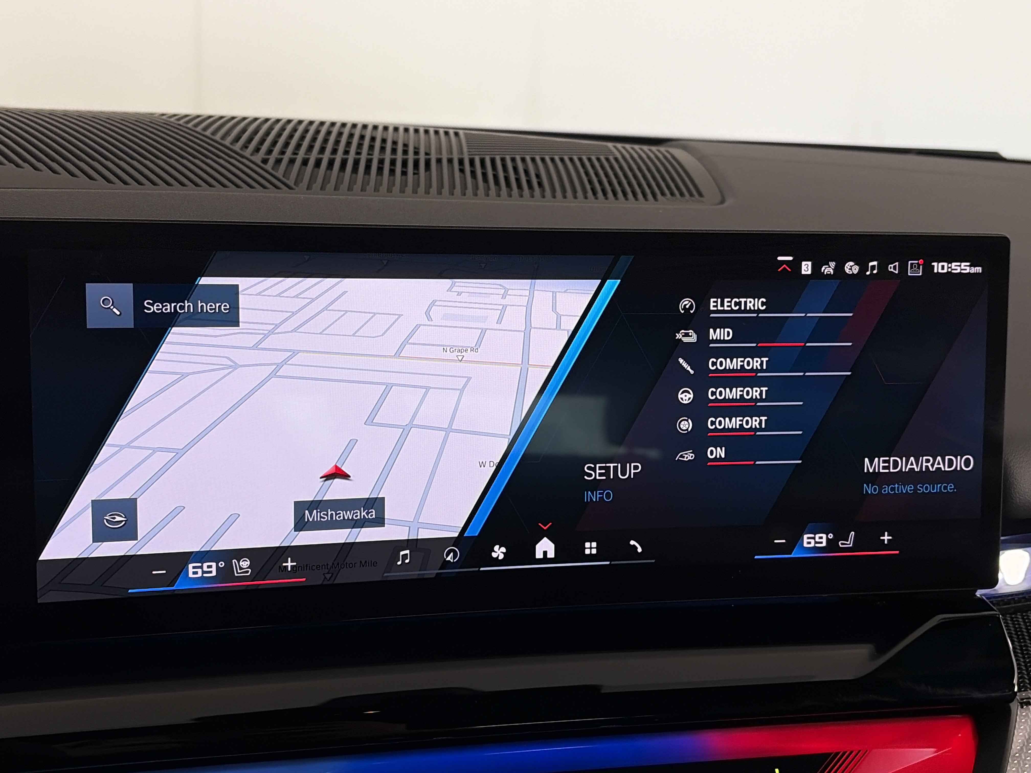Used 2025 BMW M5 Touring w/ M Driver's Package AWD/4WD image 16