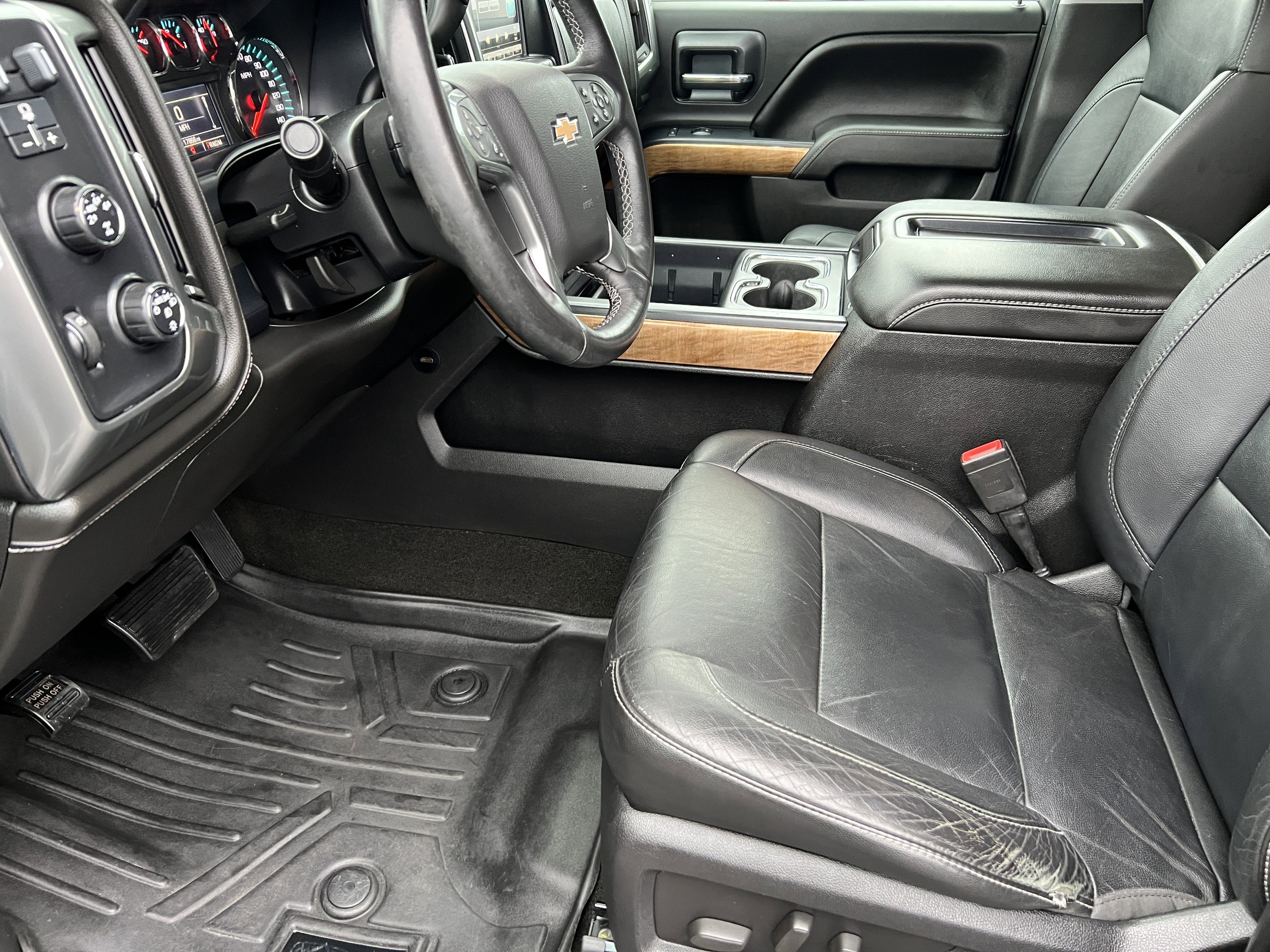 Used 2015 Chevrolet Silverado 1500 LTZ w/ LTZ Plus Package image 14