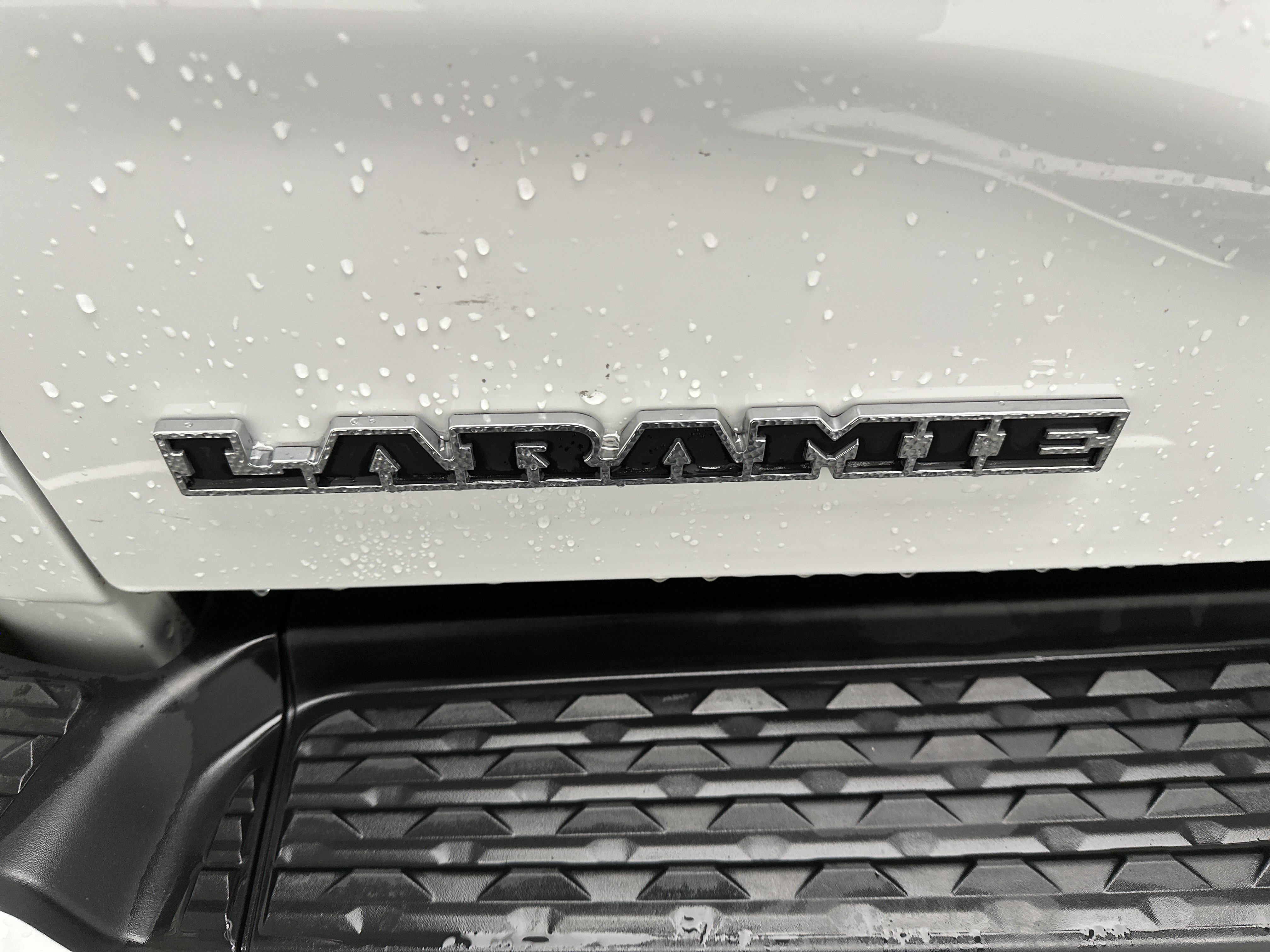 Used 2025 RAM 2500 Laramie AWD/4WD image 15