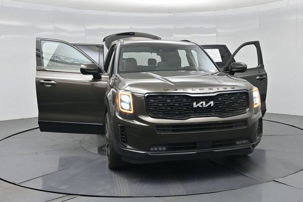Used 2022 Kia Telluride SX w/ SX Prestige Package AWD/4WD image 33