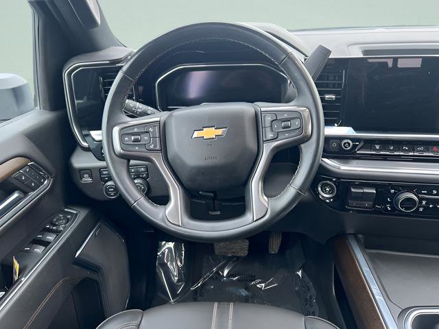 Used 2024 Chevrolet Silverado 3500 High Country w/ High Country Premium Package AWD/4WD image 22