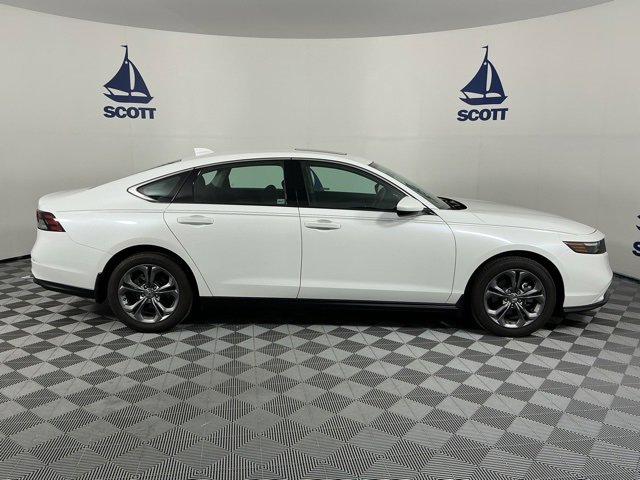 Certified 2024 Honda Accord EX image 6