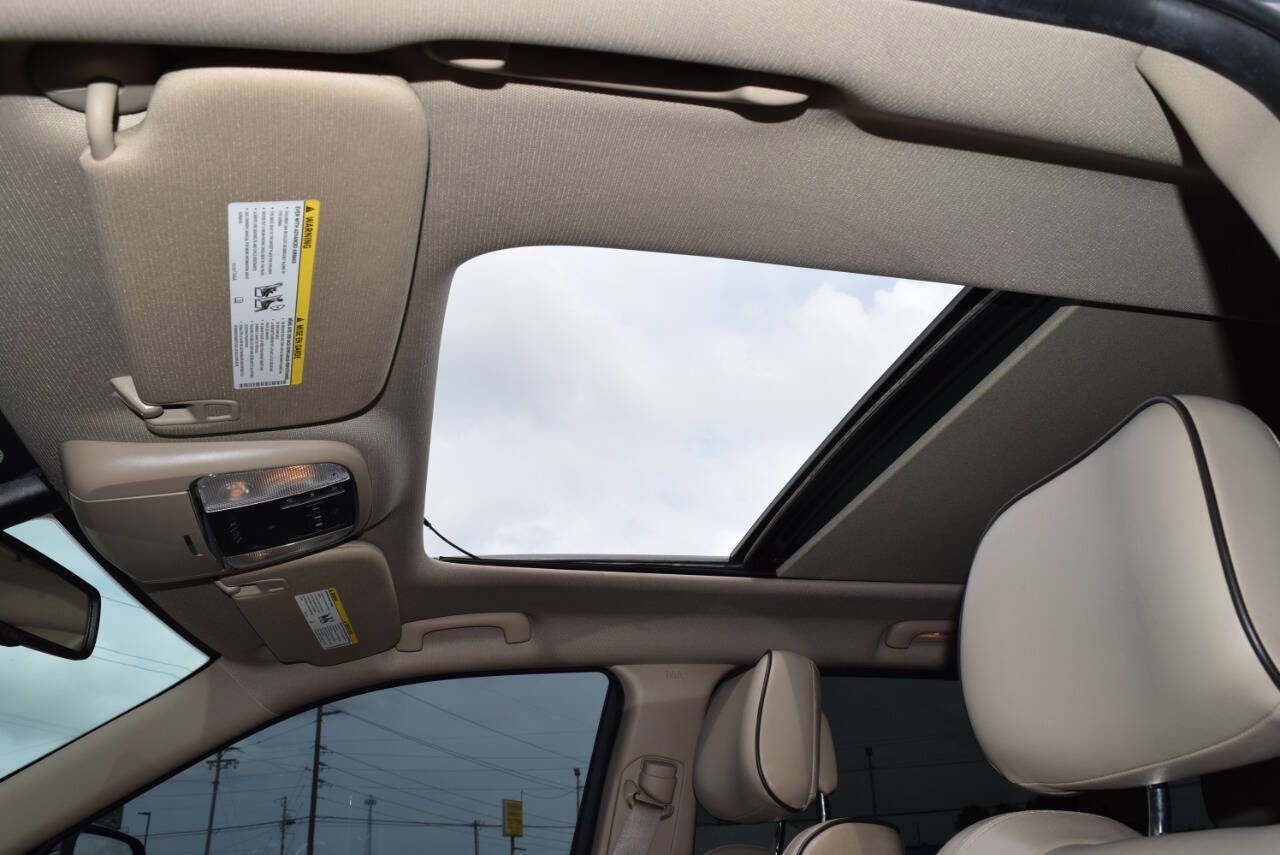 Used 2015 Jeep Grand Cherokee Overland image 32