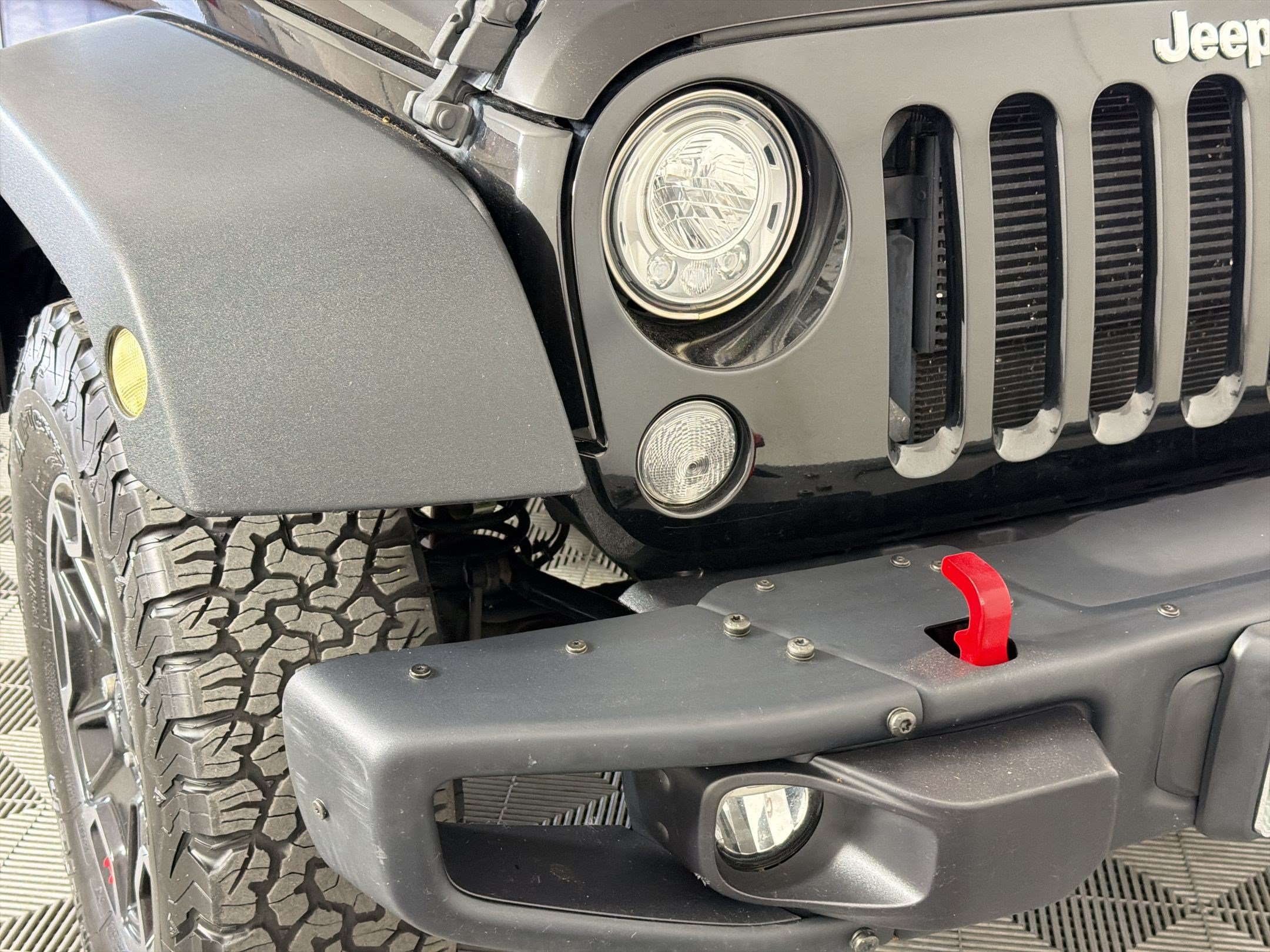 Used 2017 Jeep Wrangler Unlimited Rubicon AWD/4WD image 11