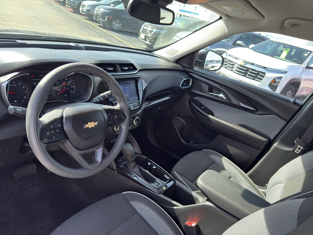 Used 2023 Chevrolet TrailBlazer LT w/ Convenience Package image 25