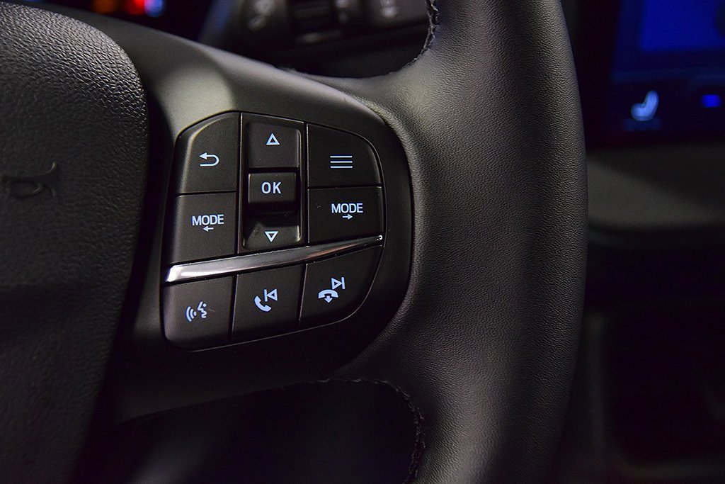 New 2025 Ford Maverick Lariat w/ Black Appearance Package image 21