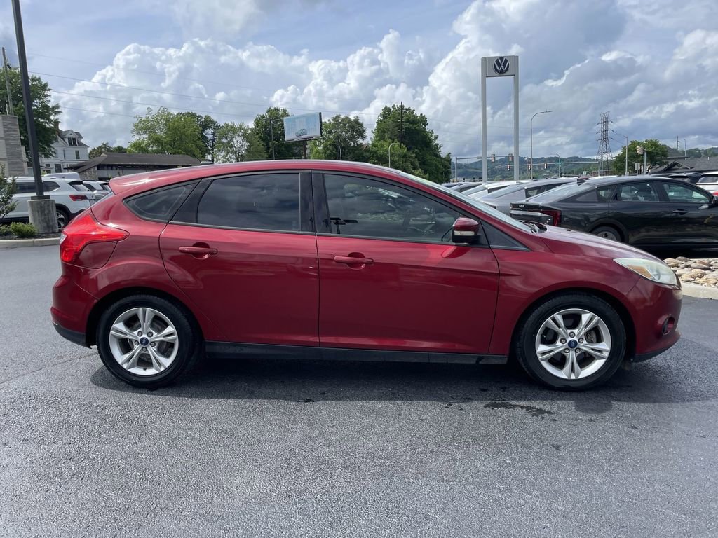Used 2013 Ford Focus SE FWD image 4