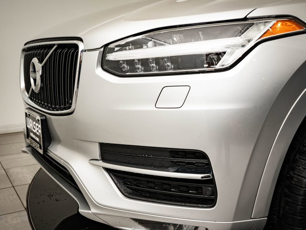 Used 2018 Volvo XC90 T6 Momentum w/ Momentum Plus Package AWD/4WD image 3
