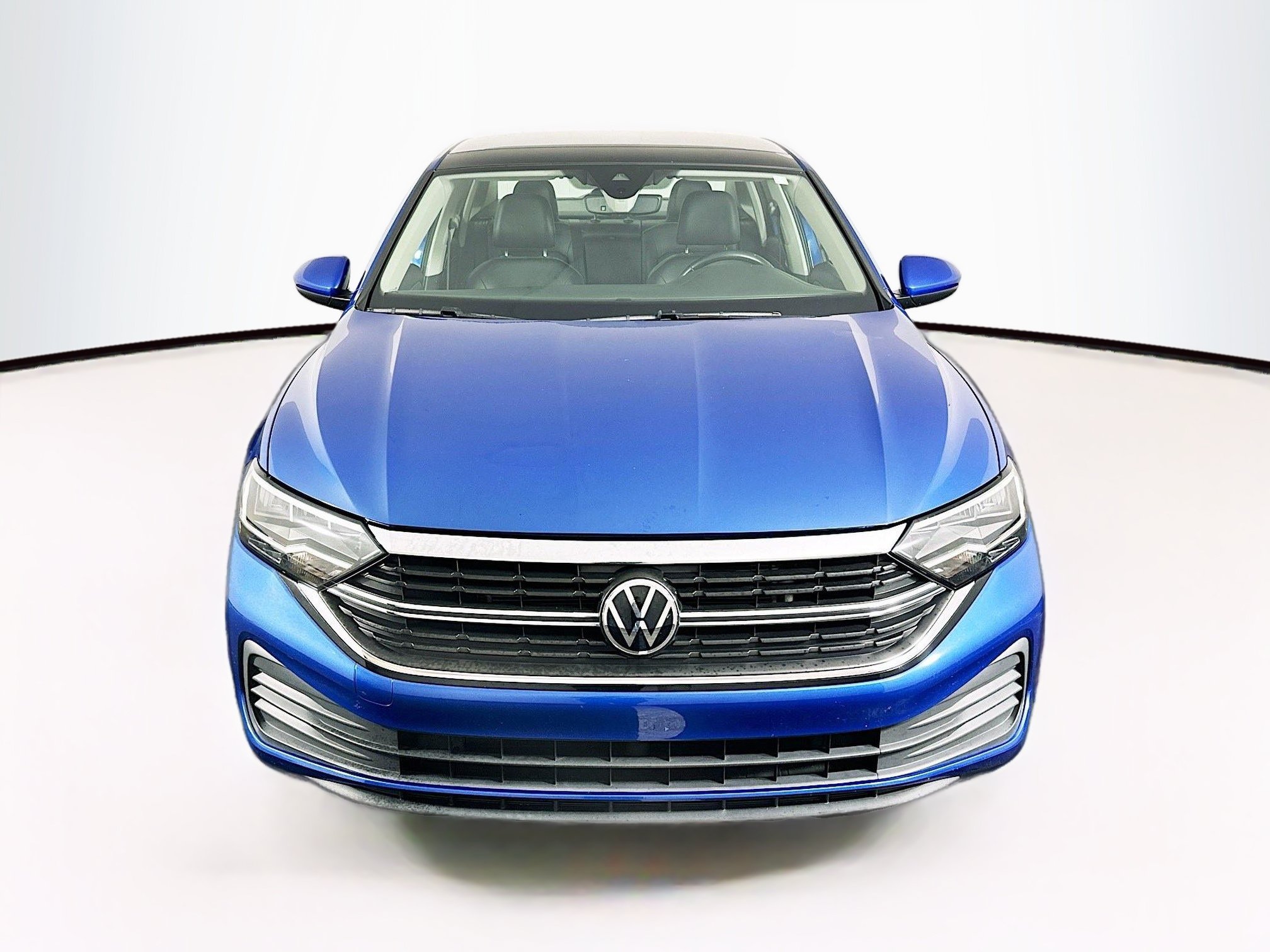 Used 2022 Volkswagen Jetta SE FWD image 2