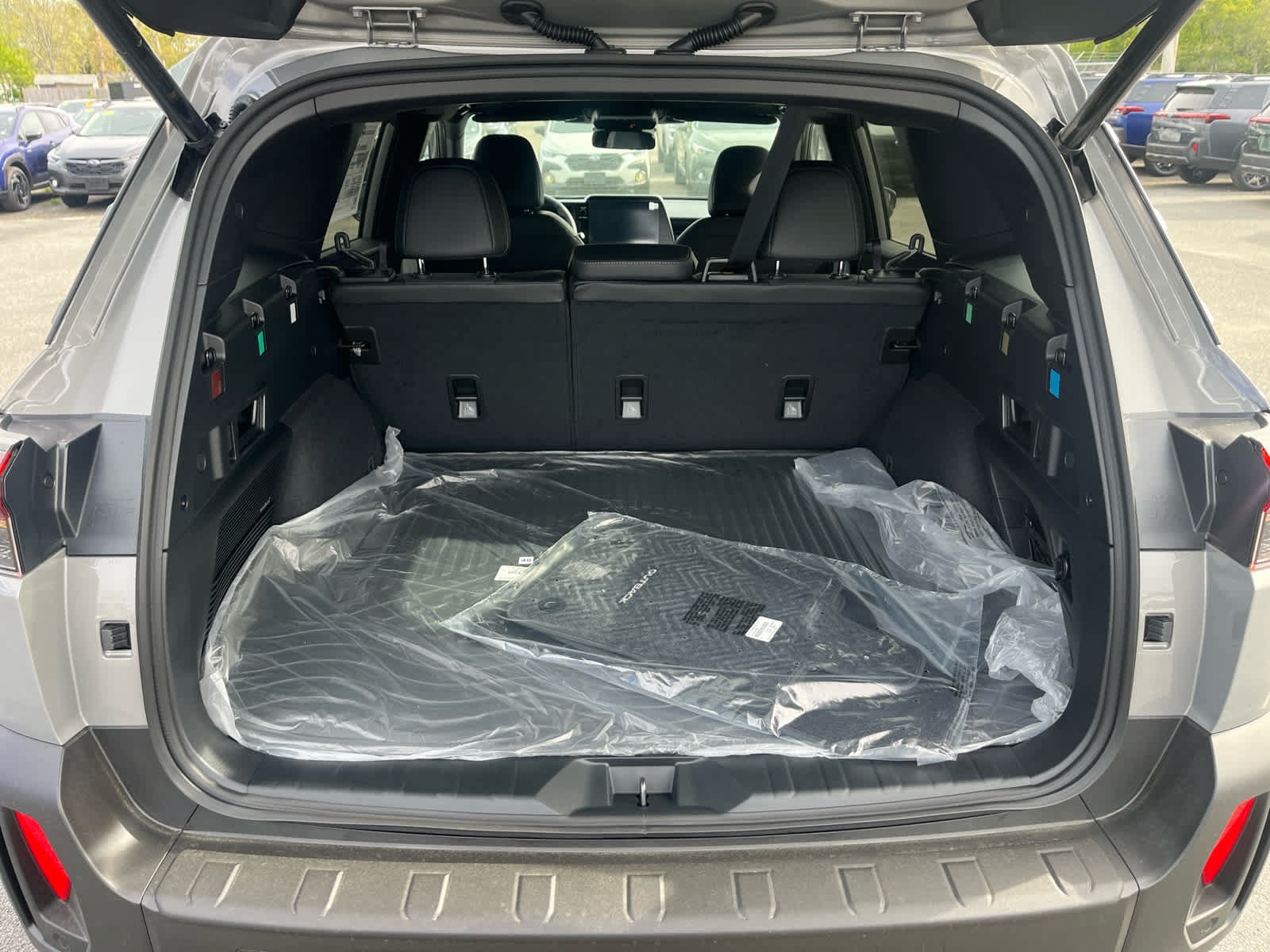 New 2026 Subaru Outback Limited AWD/4WD image 12