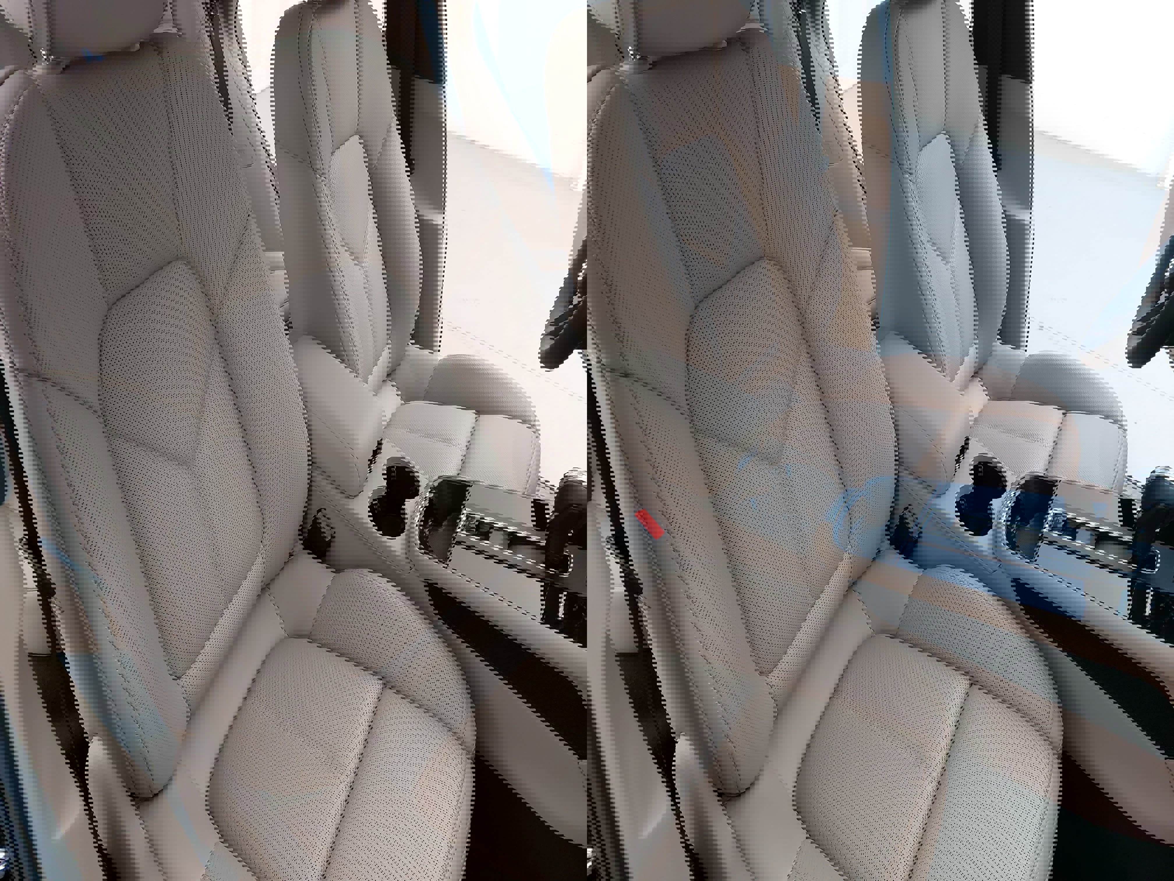 Certified 2026 Porsche Macan image 12