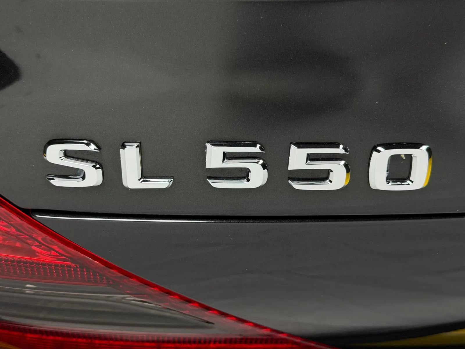 Used 2012 Mercedes-Benz SL 550 w/ SL Wheel Pkg image 8