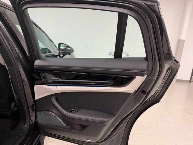 New 2026 Porsche Panamera GTS image 36