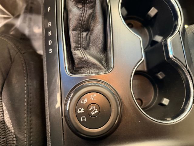 Used 2017 Ford Explorer XLT w/ Equipment Group 201A image 20