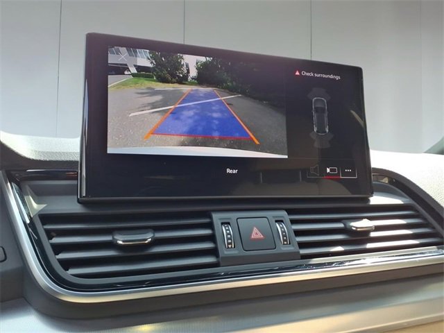 Certified 2025 Audi Q5 2.0T Premium w/ Convenience Plus Package image 21