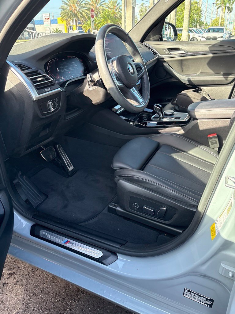 Certified 2024 BMW X3 sDrive30i w/ Premium Package RWD image 2