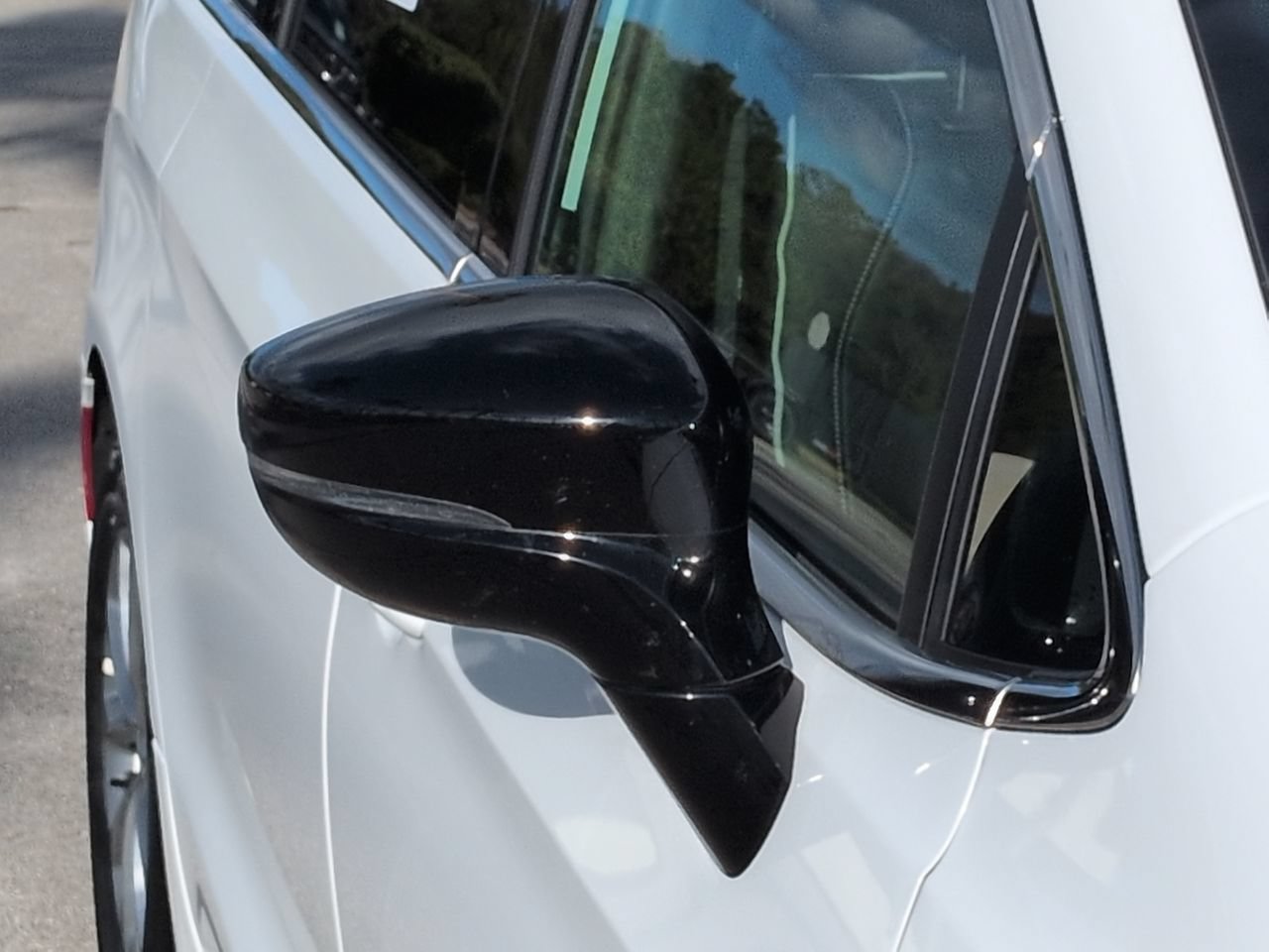 Certified 2026 Chrysler Pacifica Limited FWD image 11