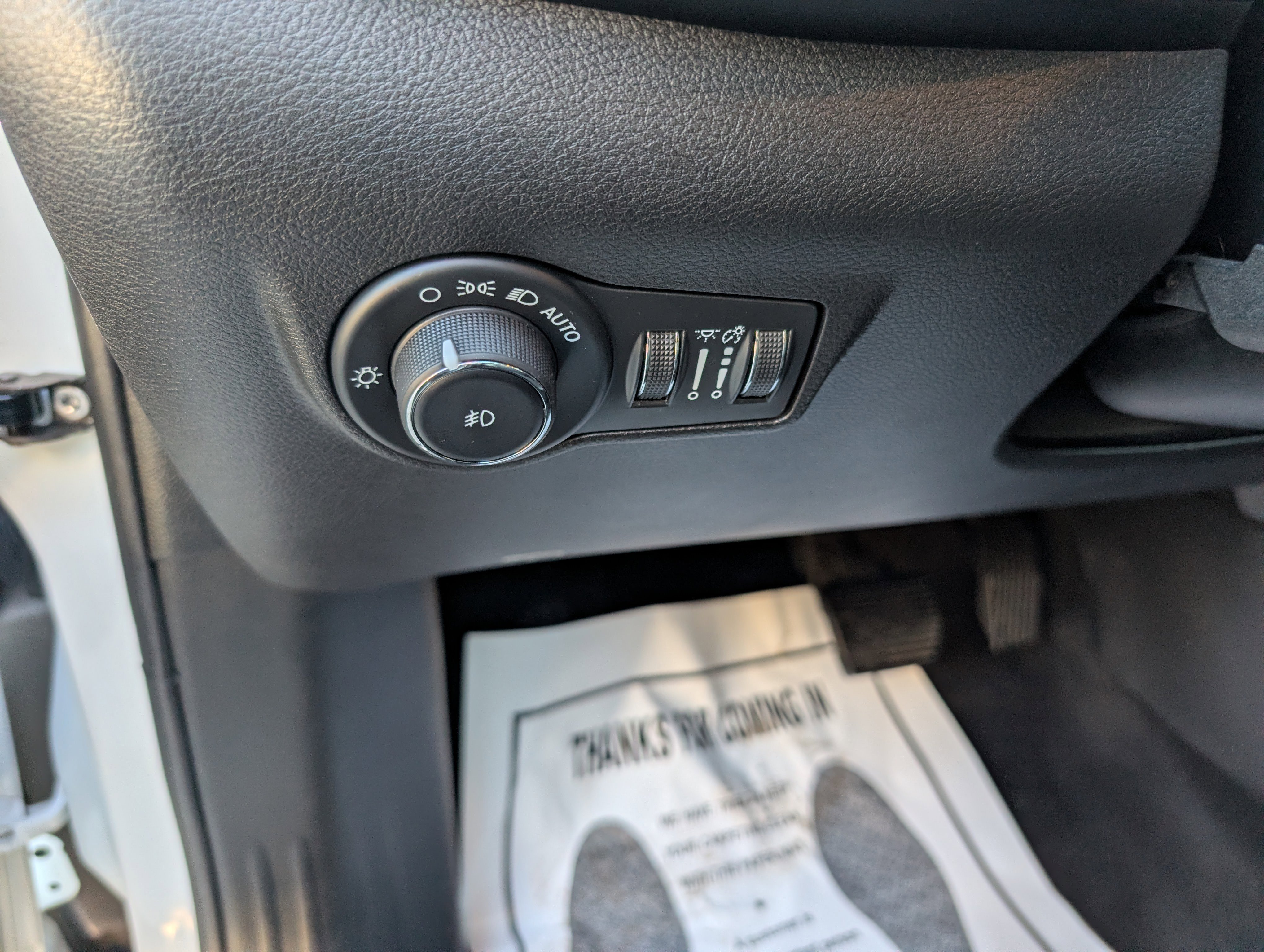 Used 2024 Jeep Compass Trailhawk image 16