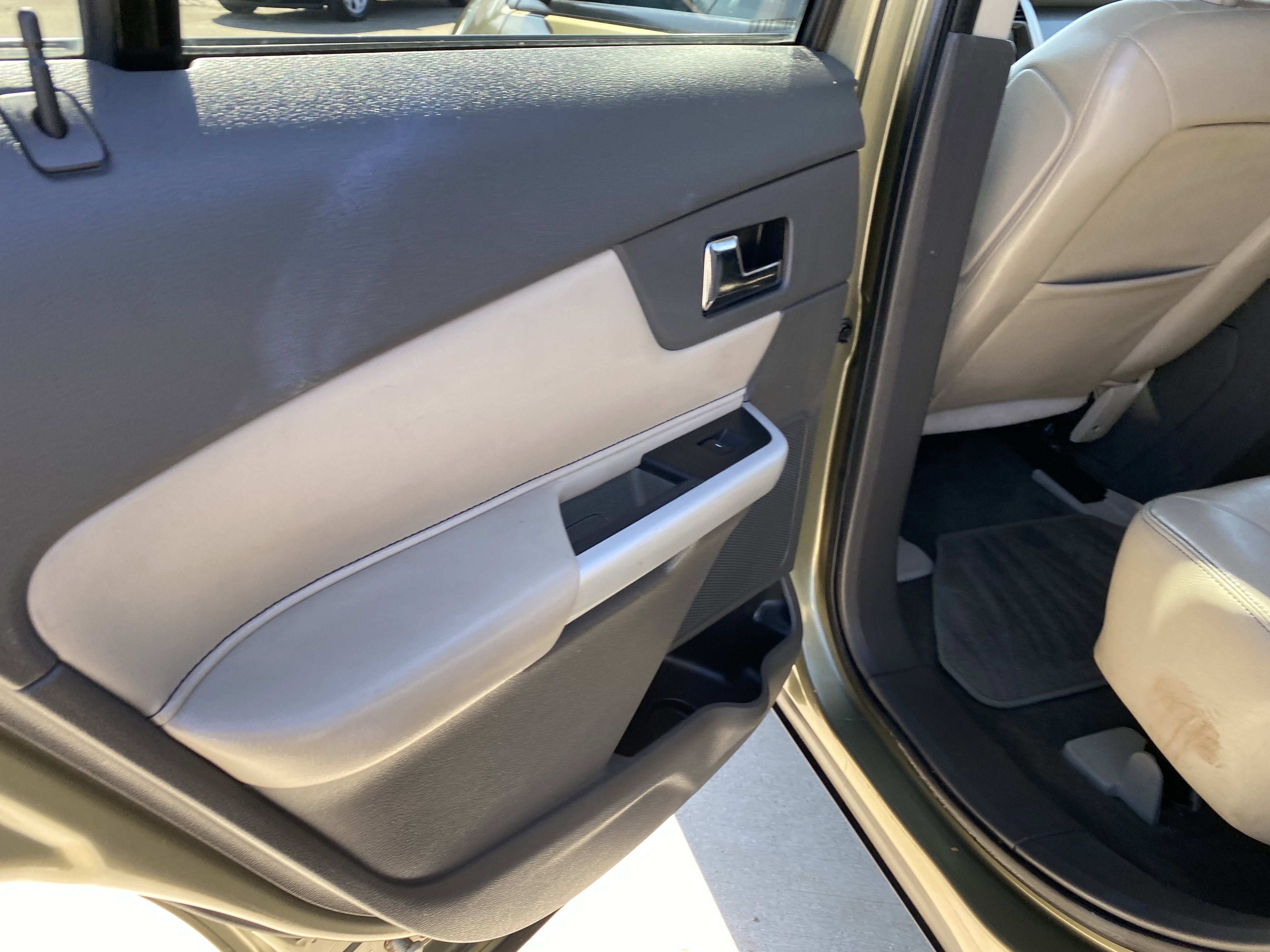 Used 2012 Ford Edge SEL image 10