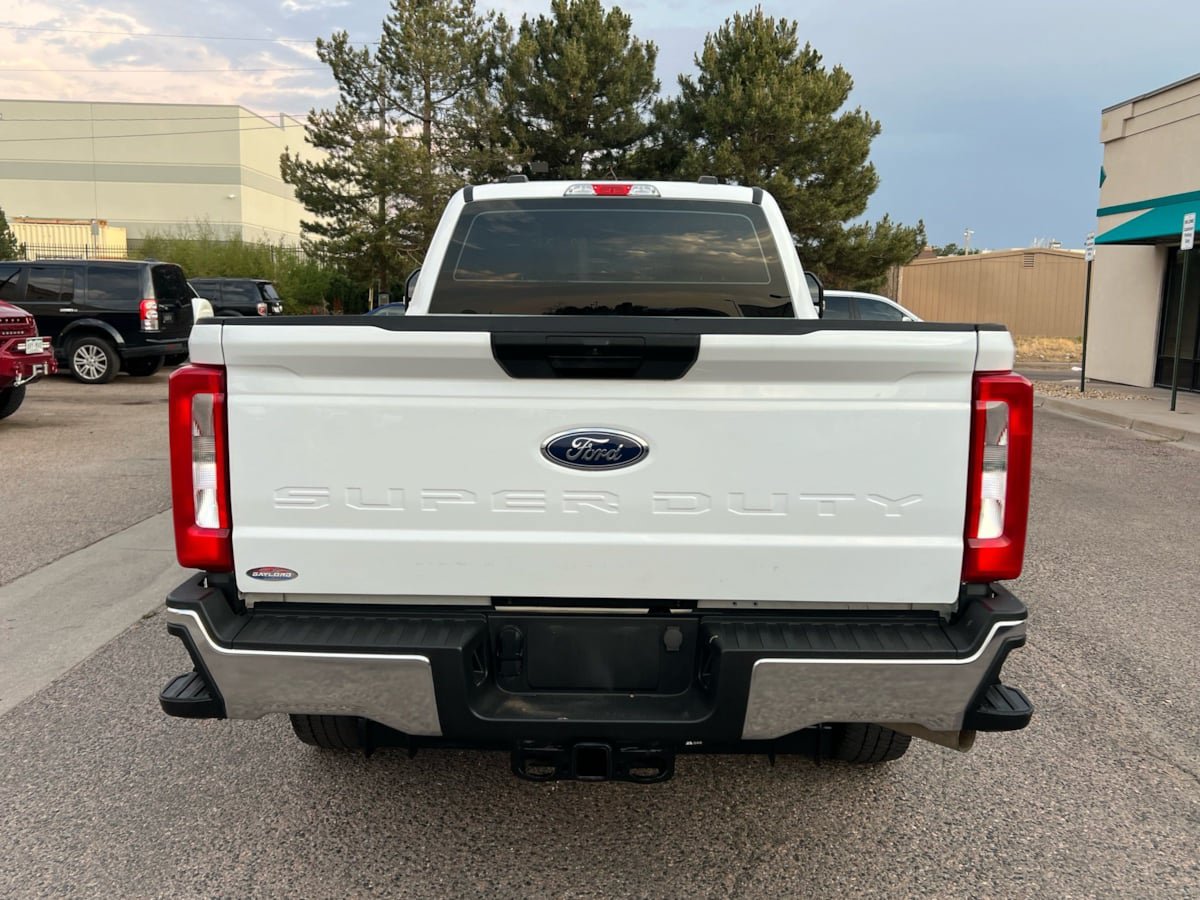 Used 2023 Ford F250 XL w/ FX4 Off-Road Package AWD/4WD image 4
