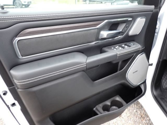 New 2026 RAM 1500 Laramie w/ Night Edition AWD/4WD image 17