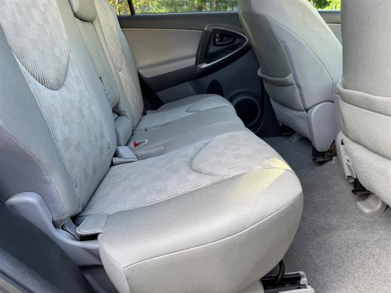 Used 2012 Toyota RAV4 4WD w/ Value Pkg image 29