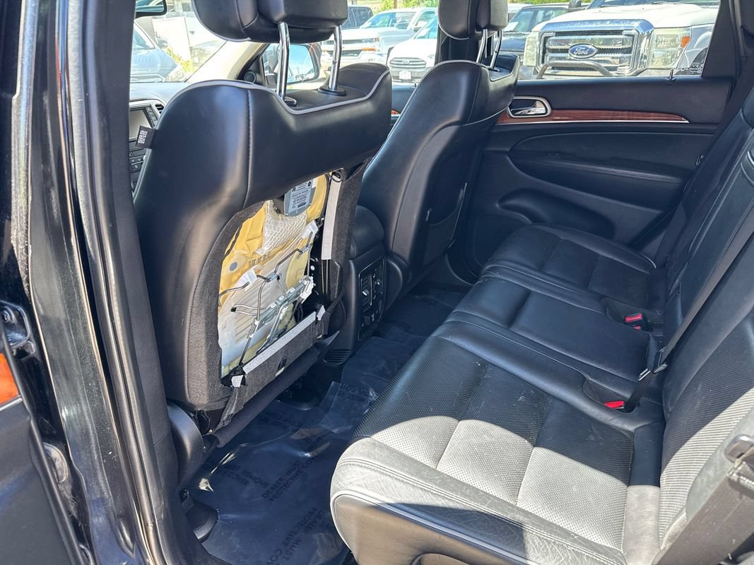 Used 2011 Jeep Grand Cherokee Overland AWD/4WD image 12