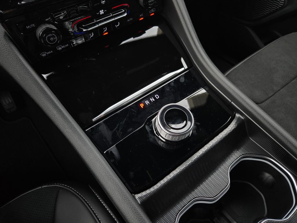 New 2025 Jeep Grand Cherokee L Laredo image 21