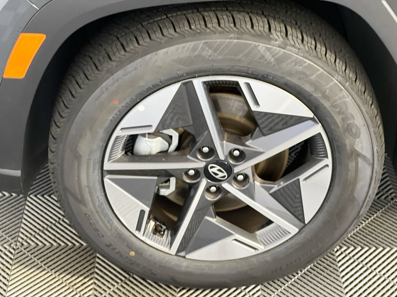 Used 2025 Hyundai Tucson SEL FWD image 11