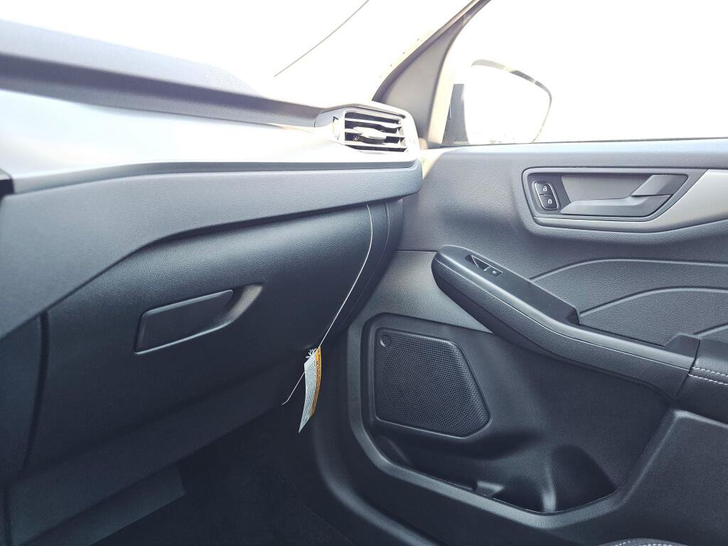 New 2025 Ford Escape Active AWD/4WD image 27