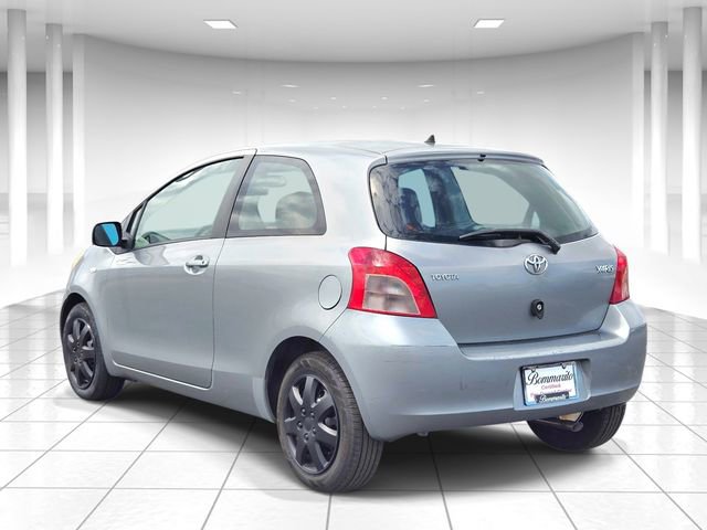 Used 2007 Toyota Yaris 2-Door Hatchback FWD image 3