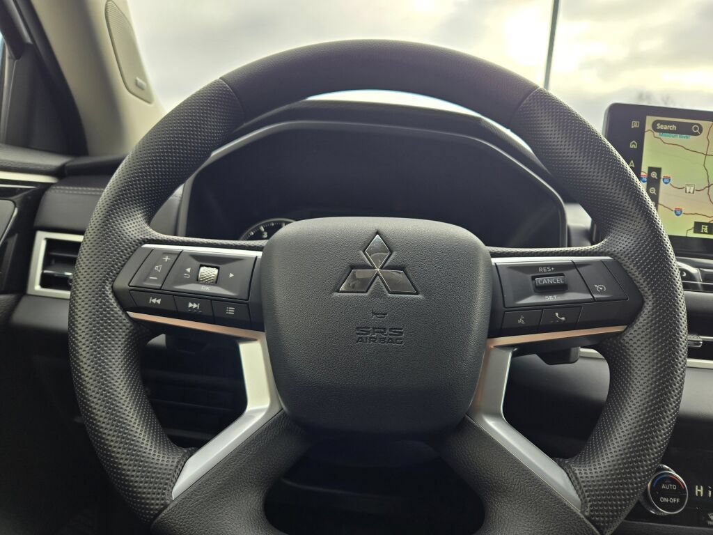 New 2026 Mitsubishi Outlander ES AWD/4WD image 27