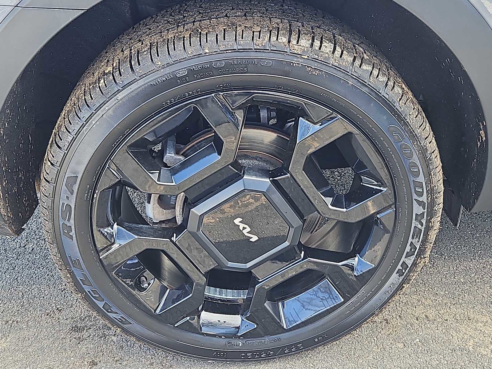 Used 2024 Kia Sorento SX Prestige w/ Sage Leather Package image 9