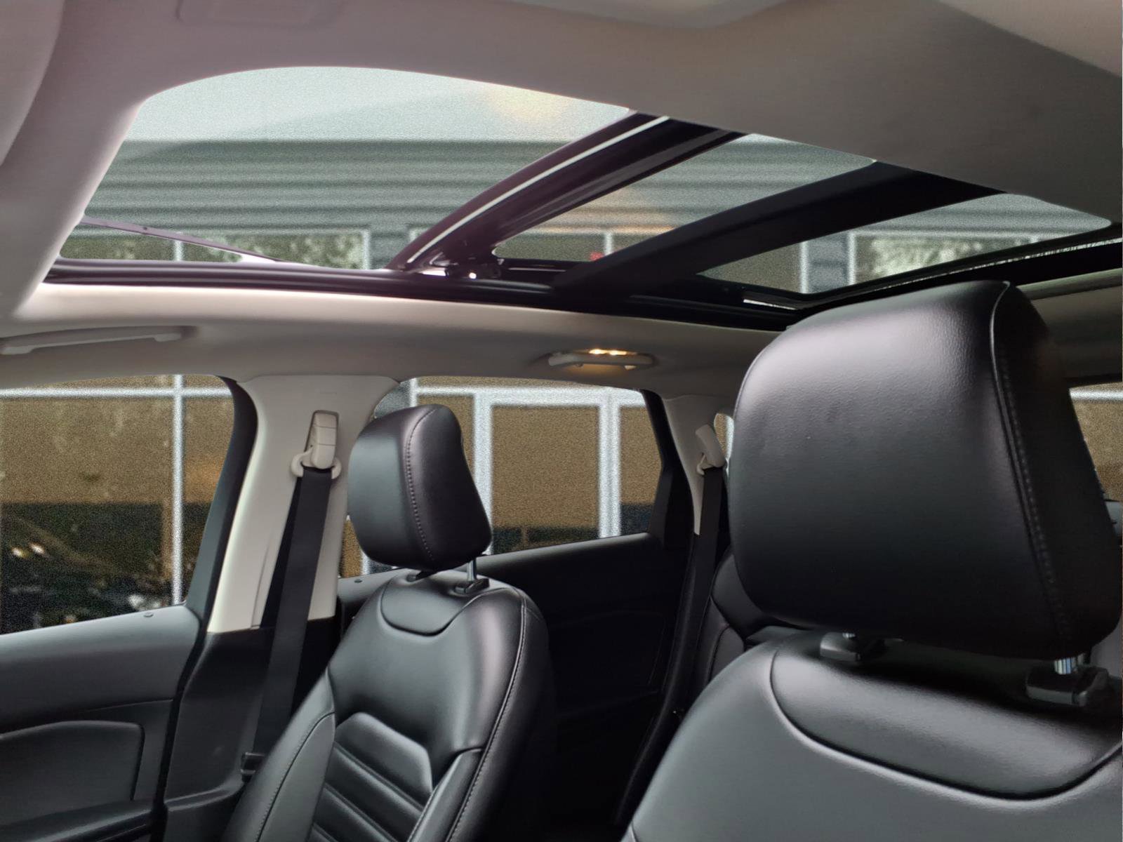 Used 2020 Ford Edge SEL w/ Convenience Package image 15