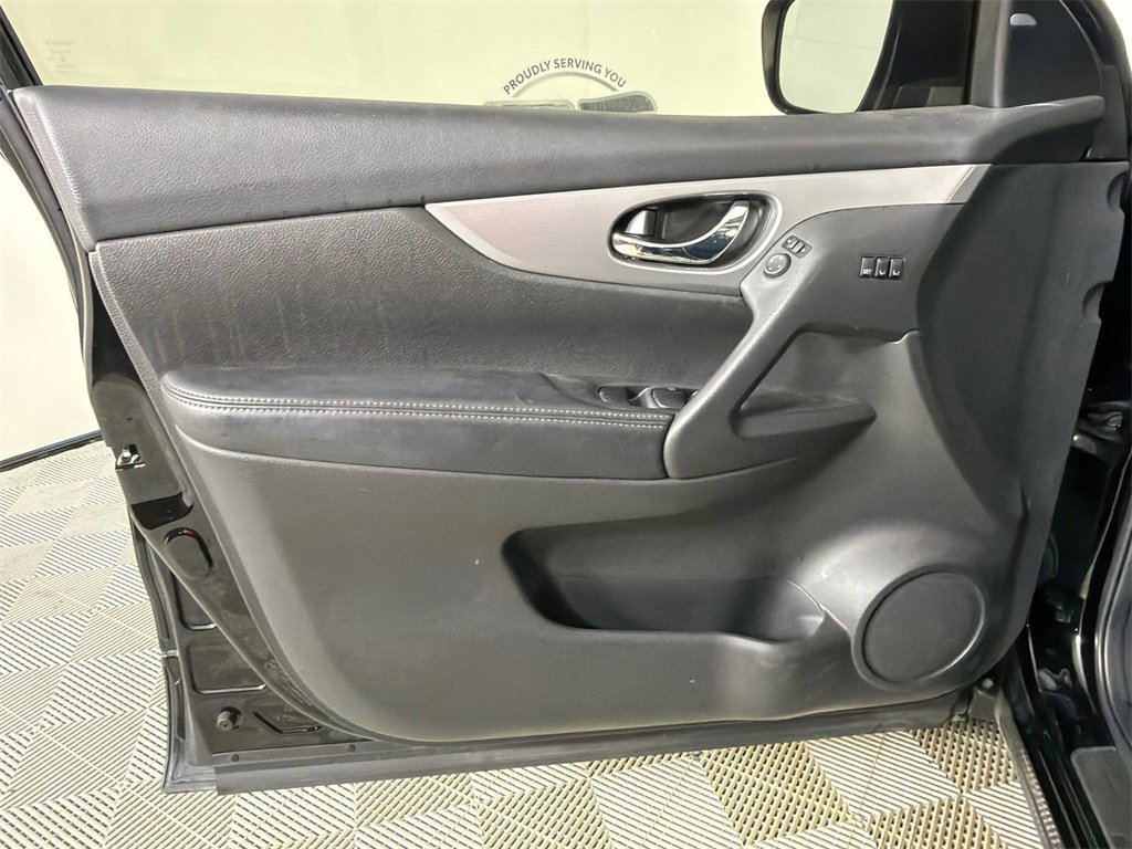 Used 2020 Nissan Rogue Sport SL w/ Premium Package image 12