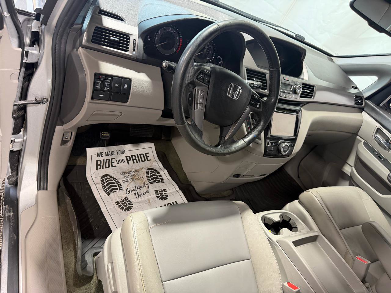 Used 2015 Honda Odyssey EX-L image 23