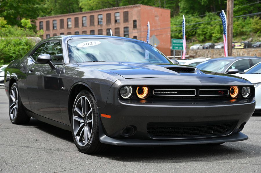 Used 2023 Dodge Challenger R/T image 9