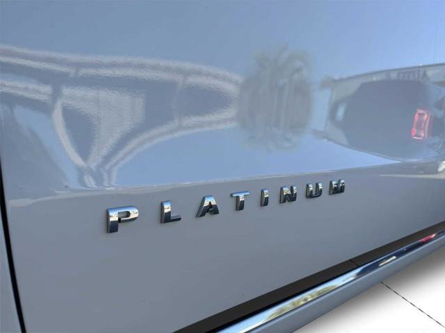 Used 2024 Ford Expedition Platinum RWD image 15