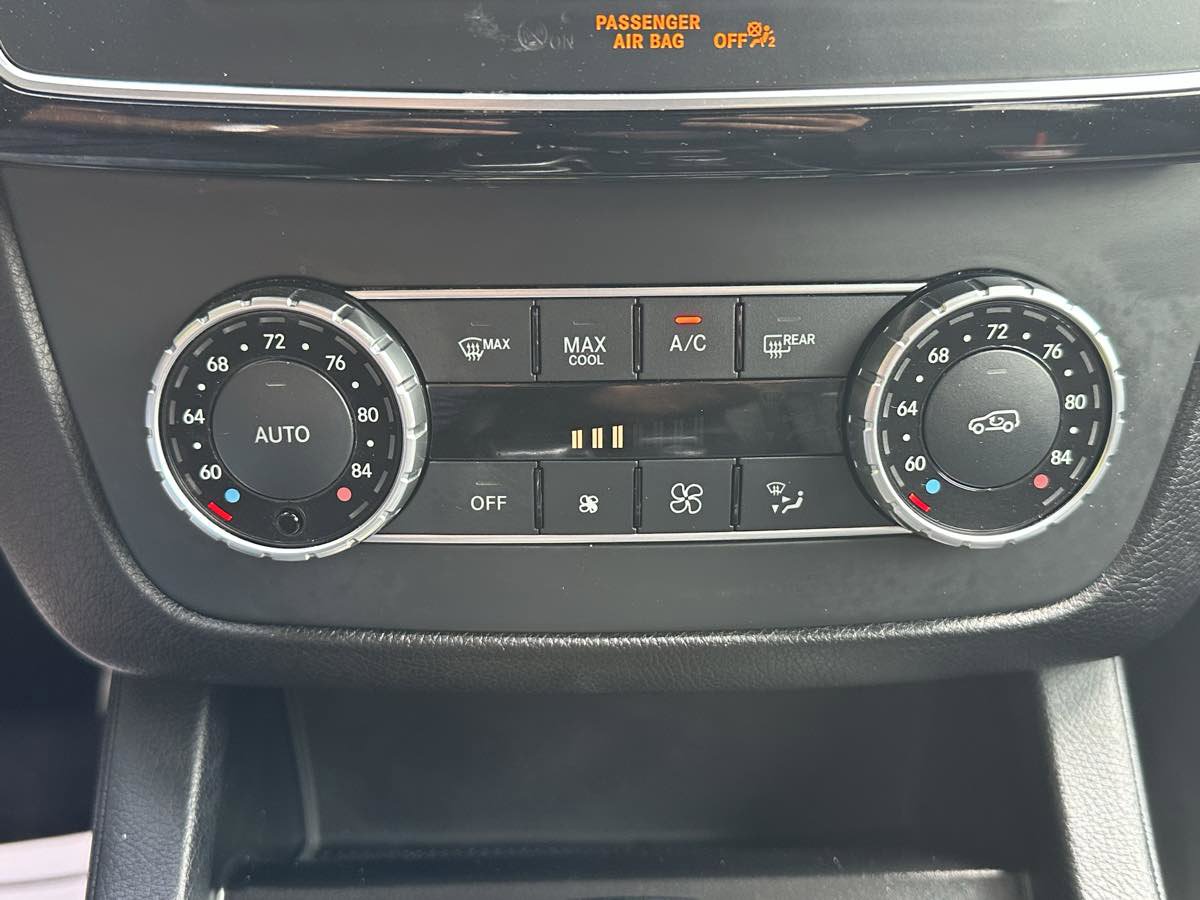 Used 2018 Mercedes-Benz GLE 350 w/ Premium 1 Package image 17