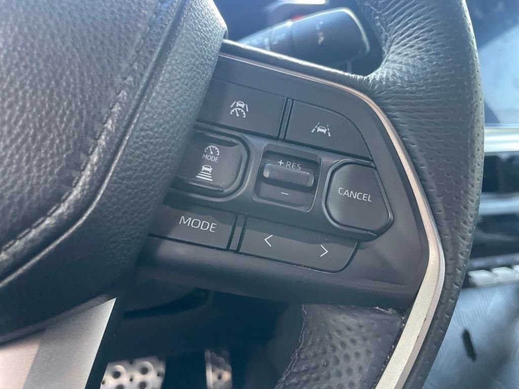 Used 2024 Toyota Tacoma TRD Sport AWD/4WD image 11
