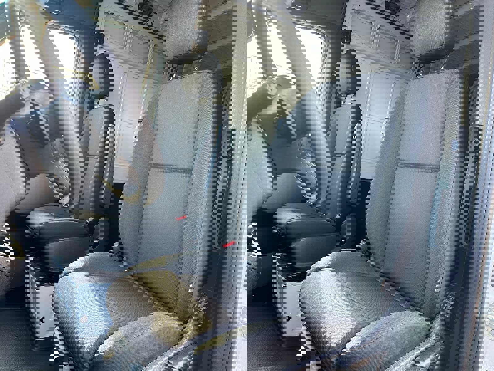 Used 2023 Mercedes-Benz Sprinter 1500 image 23